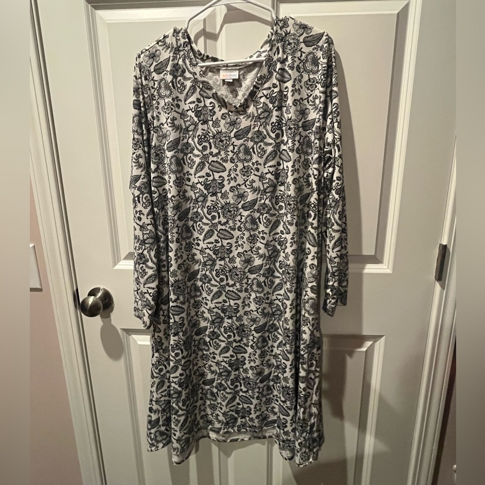 LuLaRoe Emily Dress with Pockets Size XL